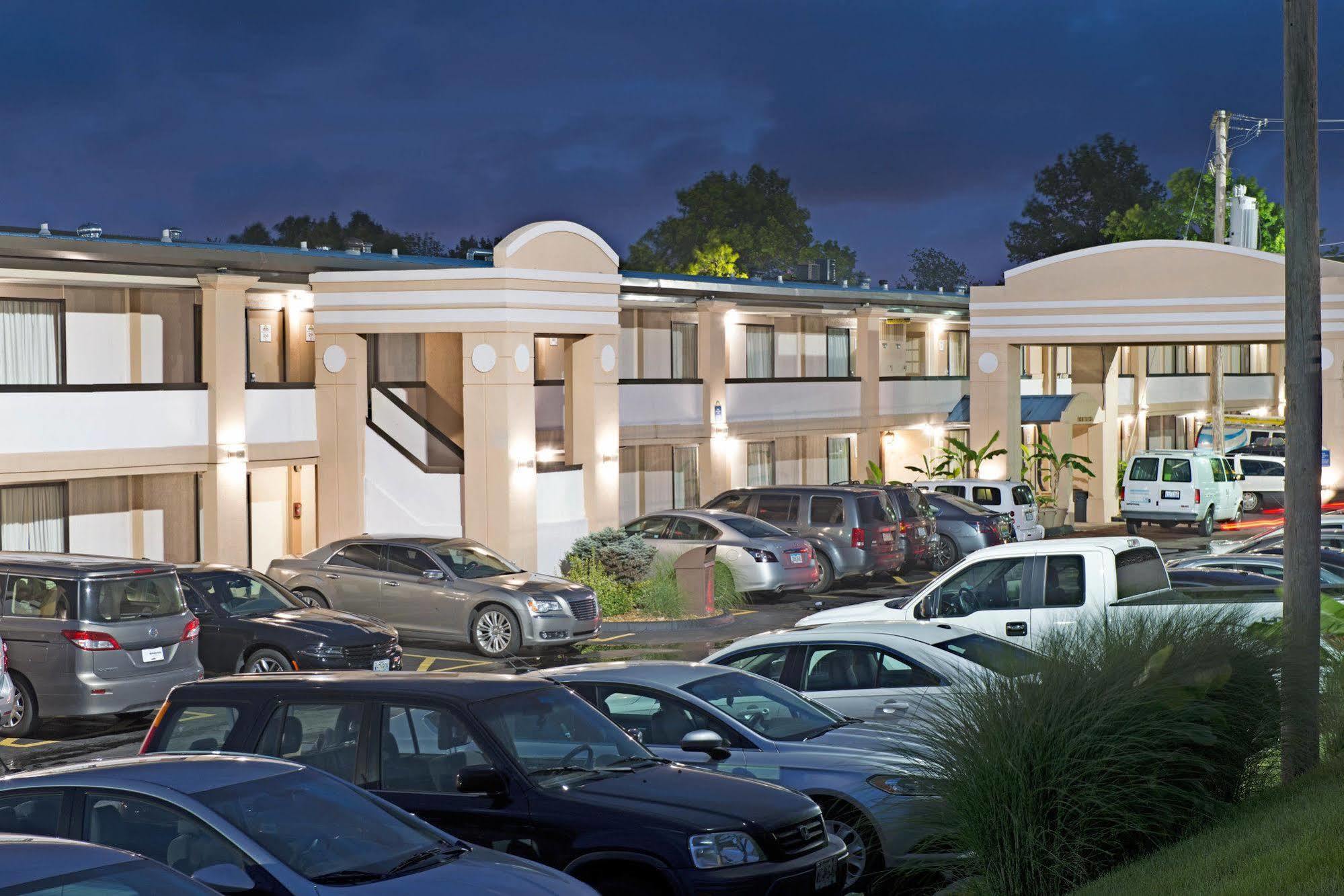 Days Inn By Wyndham St. Louis Lindbergh Boulevard Huntleigh Extérieur photo